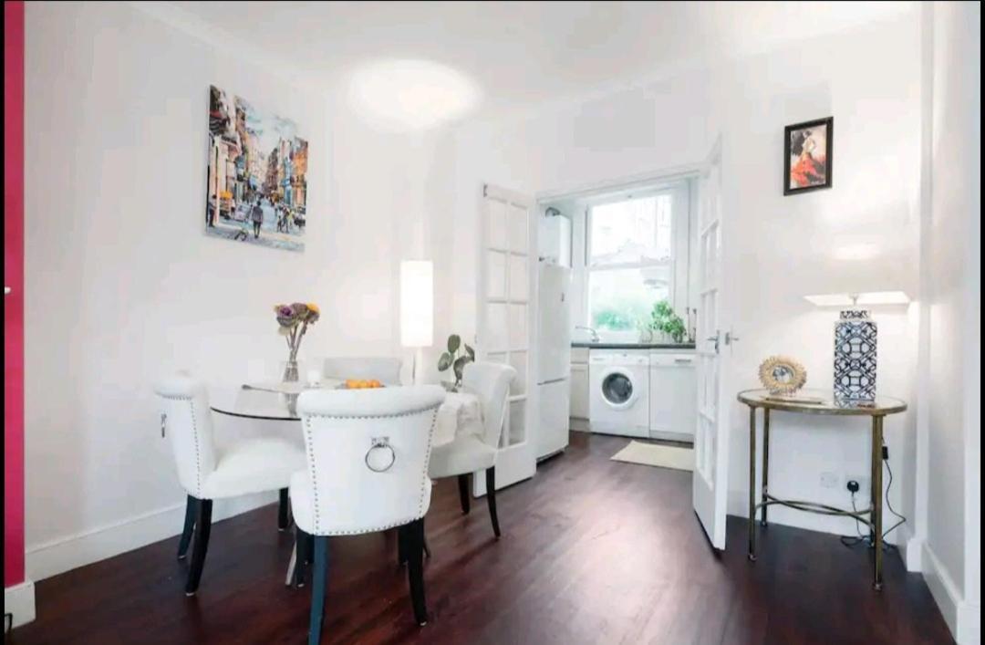 Stylish Room With Private Bath & Terrace In Super Central Clapham Junction Minutes From Victoria, Waterloo London Bagian luar foto